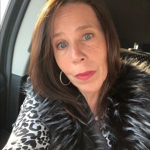 Meet your Posher, Elena